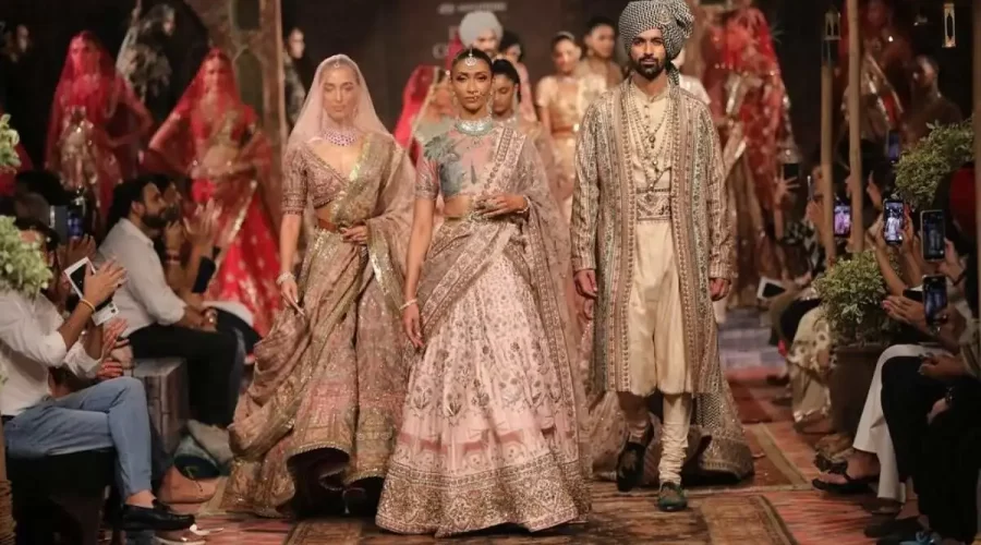 top university for fashion design in Raipur