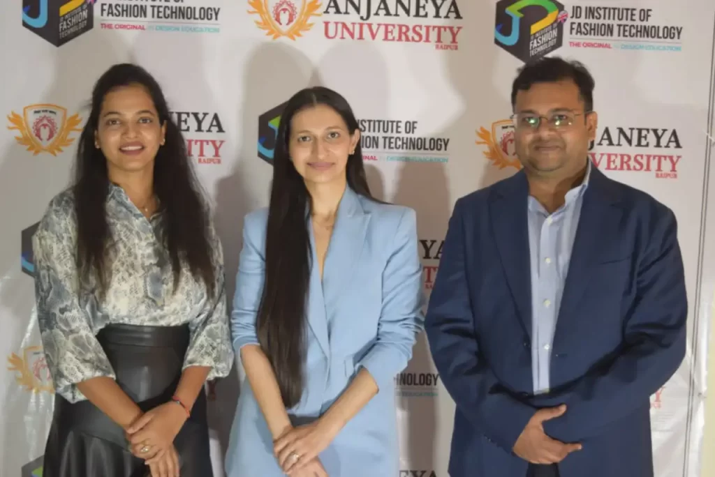 top university for fashion design in Raipur